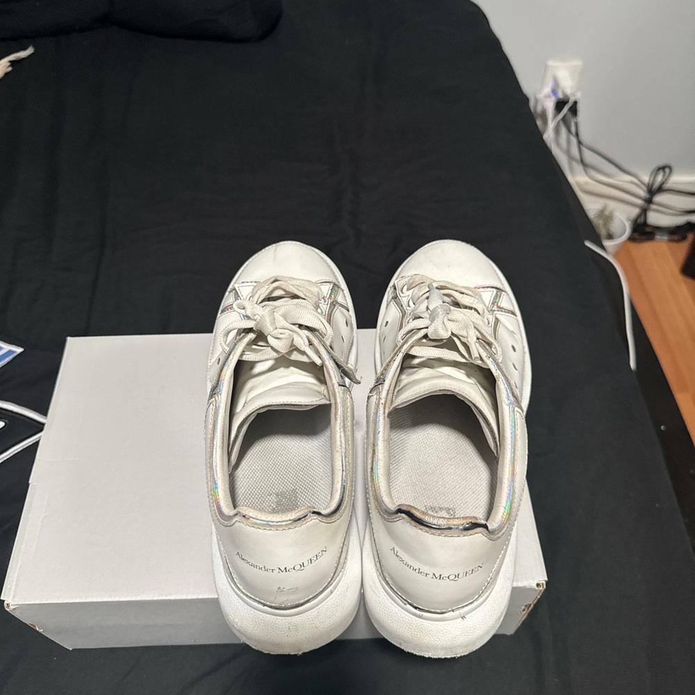 Size 9 alexander mcqueens